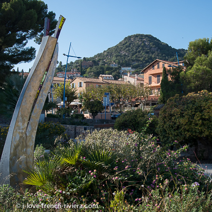 Le vieux village de La Napoule, au pied du mont San Peyre